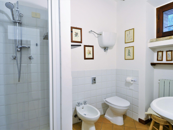 Bathroom 5, Apartment in Umbria with shared pool, Perugia