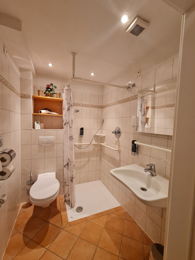 Bathroom 5, Hotel Schachtenburg, Vogelsbergkreis