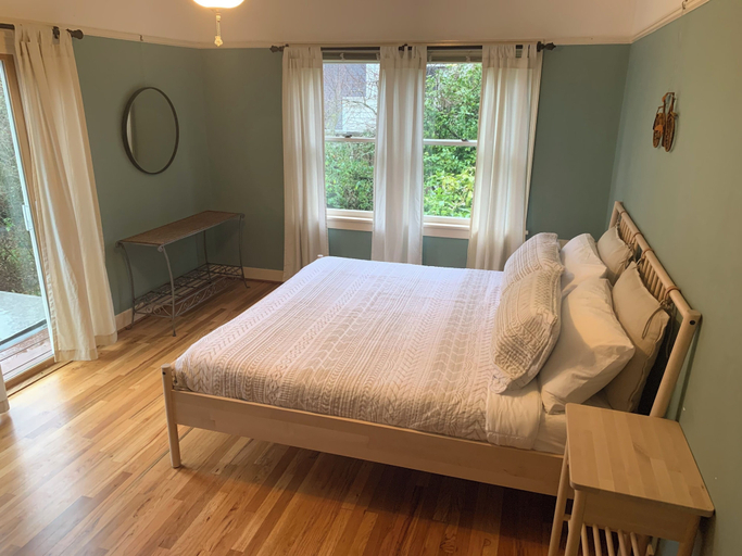 Bedroom 2, 250 N Adams St, Lane