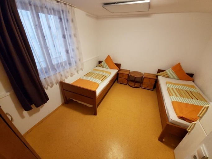 Bedroom 3, Zum Odenwald, Bergstraße