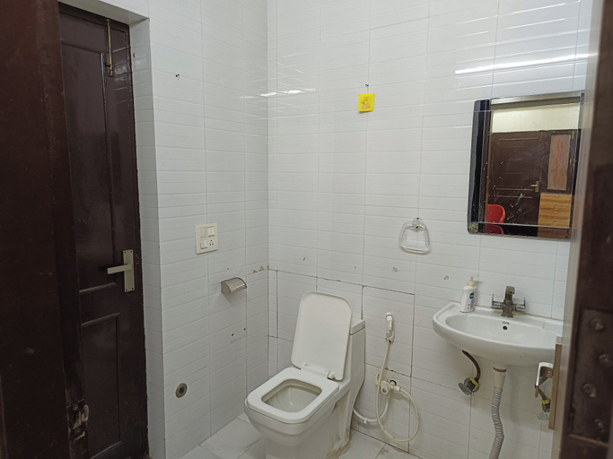 Bathroom 3, Swastika Homes Near Wave City Center Noida, Gautam Buddha Nagar