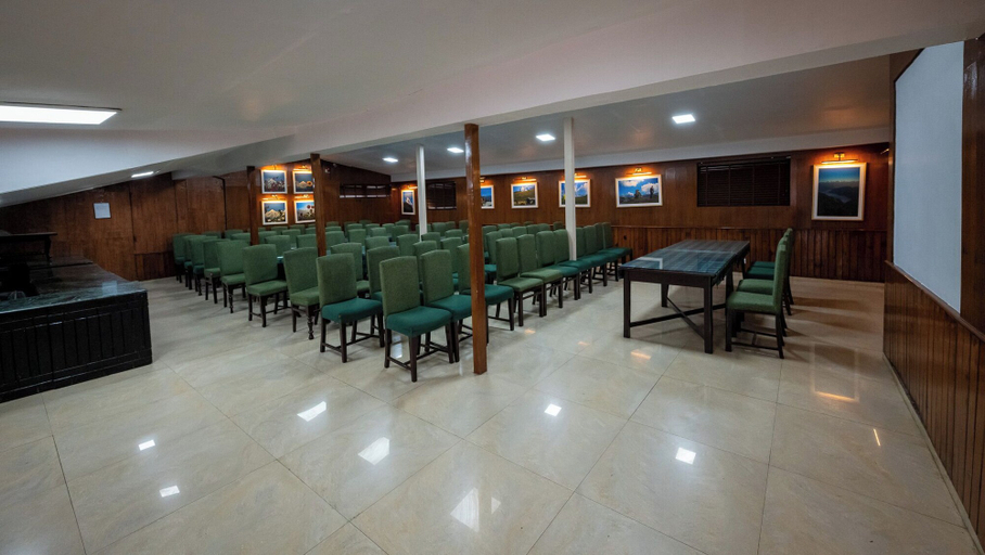 Food & Drinks 4, Hotel Himalaya, Nainital