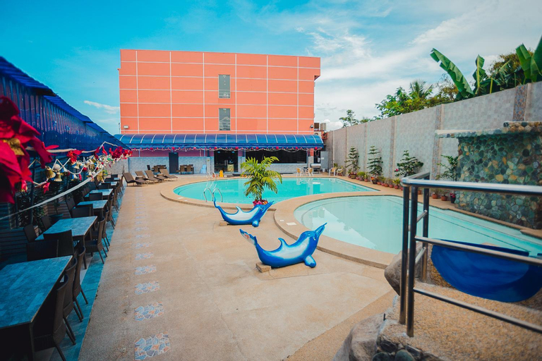 Swimming Pool 11