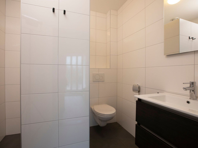 Bathroom, Holiday Home in Nijmegen near City Centre, Mook en Middelaar
