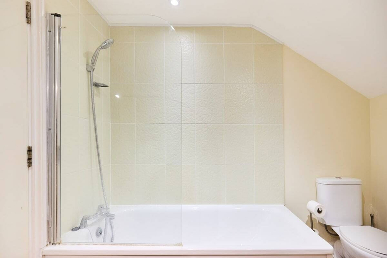 Bathroom 3, The Peckam Gem - Serene 1bdr Flat, London