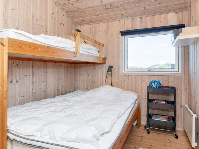 Bedroom 2, 5 Star Holiday Home in Hjorring, Hjørring