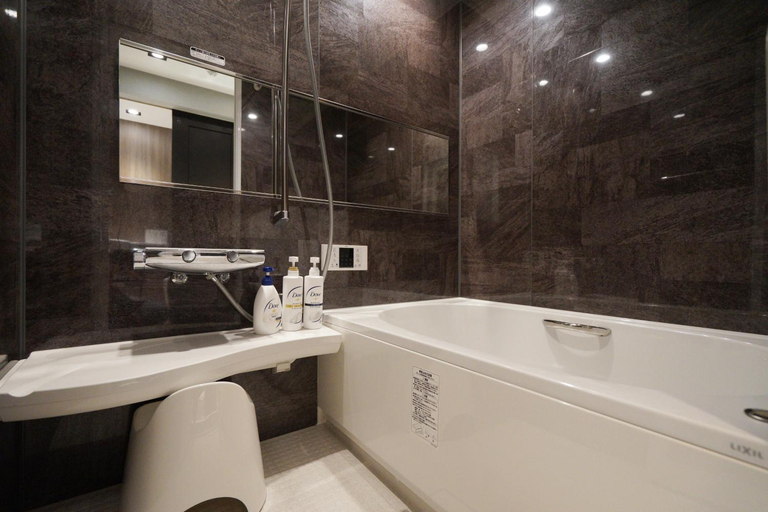 Hot tub 4, Lux 2BR Penthouse/Imperial Palace/7Pax/3mins Sub, Chiyoda