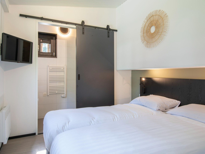 Room 2, Air-Conditioned Chalet near Eindhoven, Mierlo