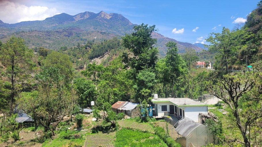 Others 5, Hotel Aashirwad, Chamoli