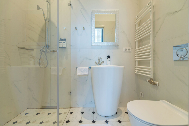 Bathroom 5, ZOYA LUXURY RESIDENCE, Budapesti