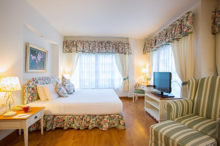 Bedroom 14