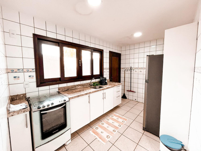 Dining Room 12