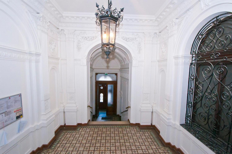 Others 5, K+T Boardinghouse, Wien