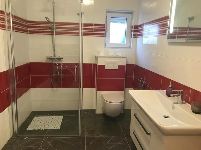 Others 4, Apartmani Jukic, Kaštela