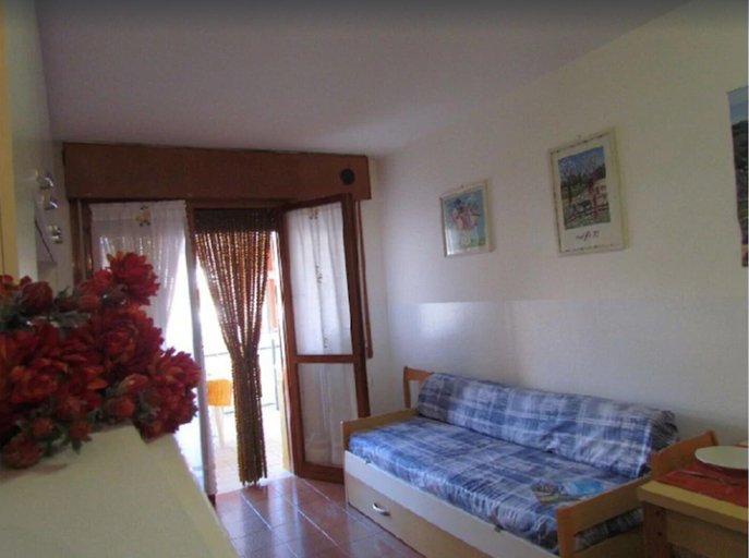 Bedroom 2, Seafront Complex - Cosy Apartment - Private Beach Place Included by Beahost, Venezia