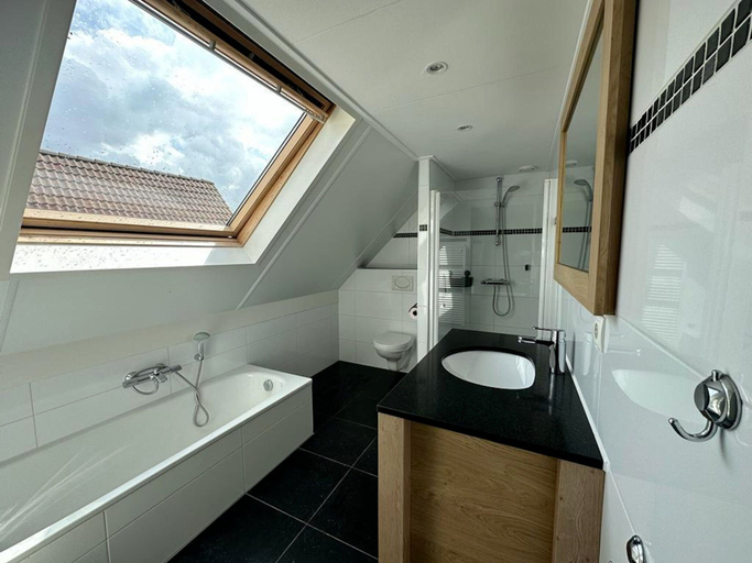 Bathroom, Spectacular Villa by the Lake, Medemblik