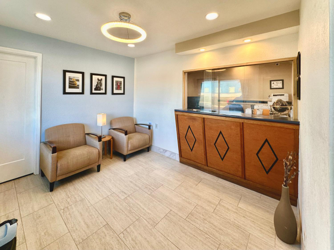 Public Area, Royal Inn and Suites Charlotte Airport, Mecklenburg