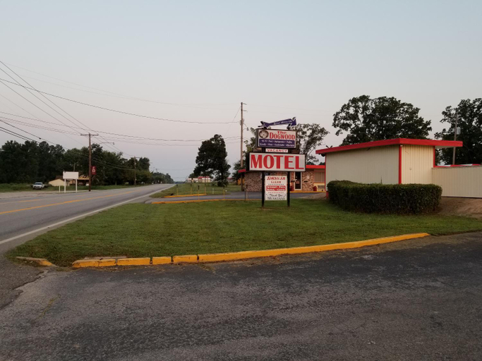 Others 4, Dogwood Motel, Stone