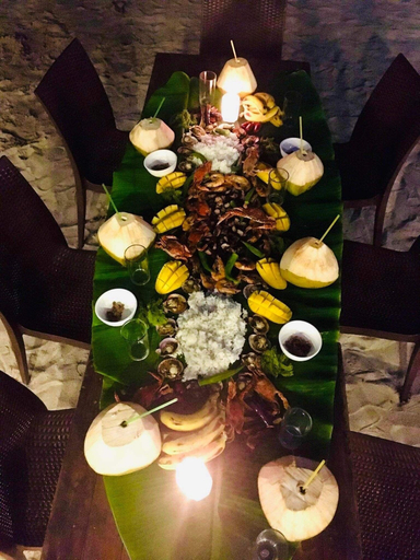 Food & Drinks