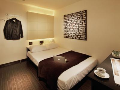 Bedroom 29