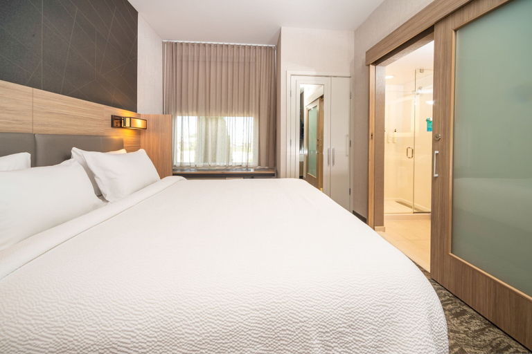 Bedroom 2, SpringHill Suites by Marriott Kenosha, Kenosha
