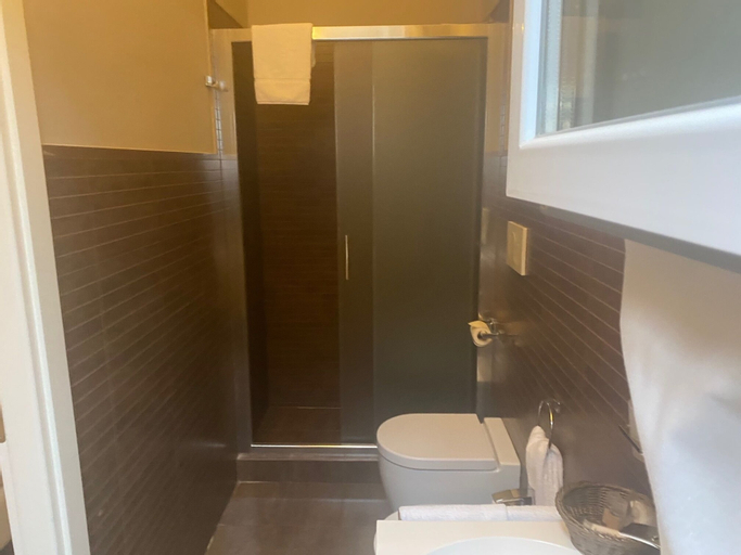 Bathroom 3