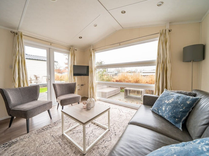 Living area 3, Veluwemeer Chalet With Microwave