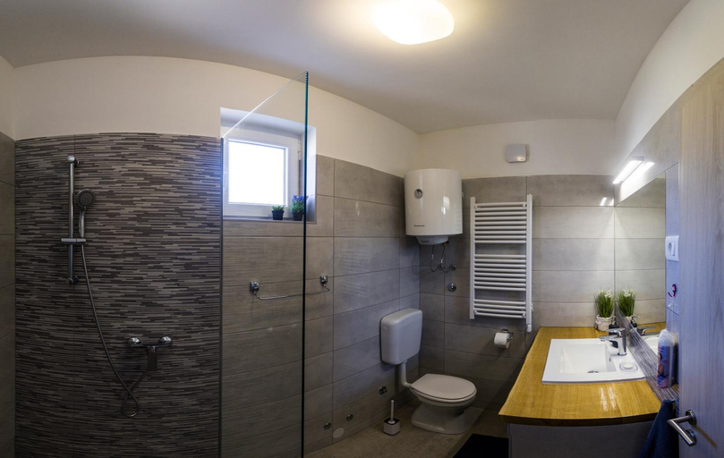 Others 2, A lovely and cozy room with a breathtaking view, Vis