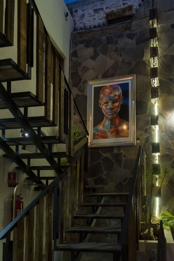 Others 5, Casa Andreu, Allende