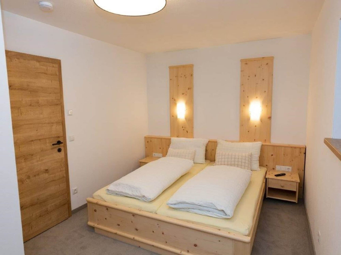 Bedroom 2, Apartment in Kleinarl Near Ski Slopes, Sankt Johann im Pongau