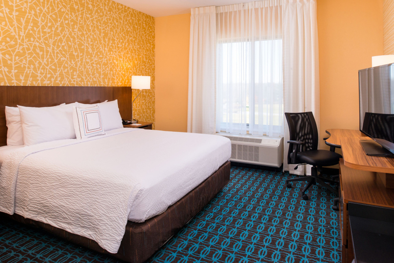 Bedroom 3, Fairfield Inn and Suites by Marriott Akron Stow, Summit