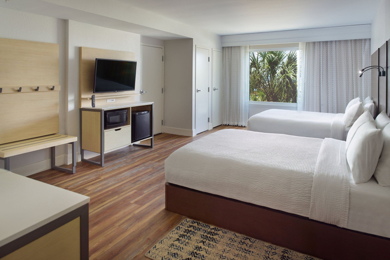 Bedroom 2, SpringHill Suites Pensacola Beach, Escambia