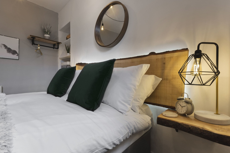 Bedroom 5, Windermere Central Hotel - Room 6, Cumbria