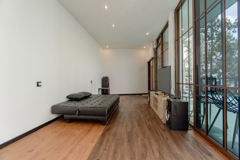 Bedroom 11