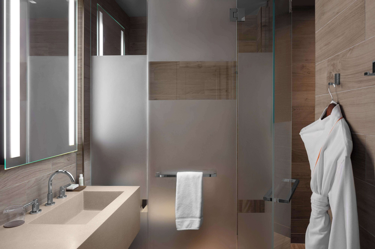 Bathroom 22