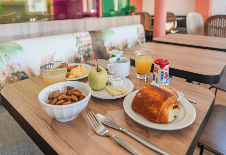Food & Drinks 5, B&B HOTEL Strasbourg Nord Mundolsheim, Bas-Rhin