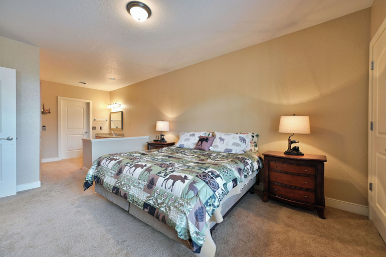 Bedroom 2, Unit 433a 1 BD/ 1 BA Condo, Barron
