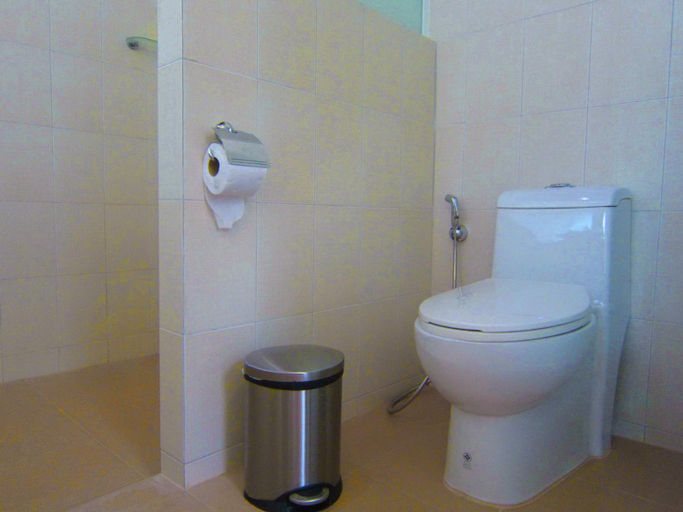Bathroom 3, Hongte Khaolak Resort, Takua Pa