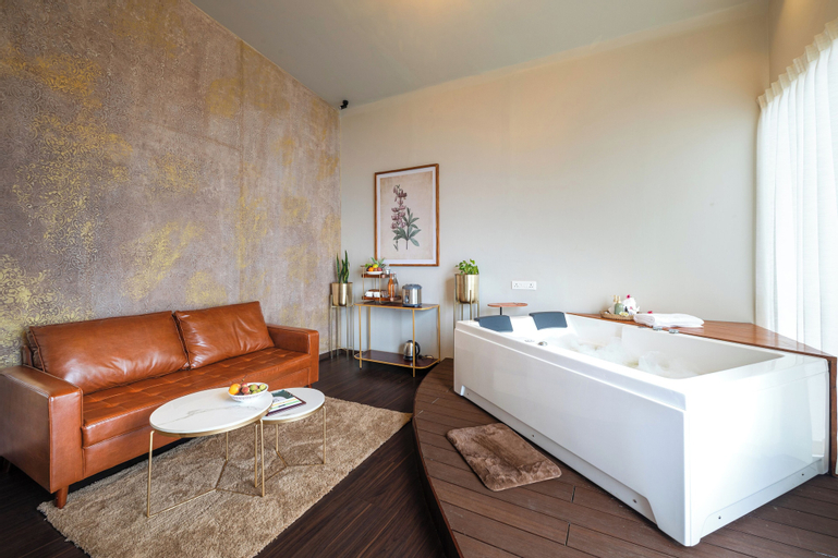 Bedroom 3, TOMORROWLAND FARMS AND SUITES, Dindigul