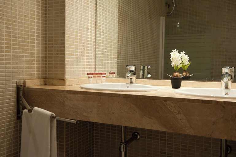 Bathroom 5, MH Apartments Gracia, Barcelona