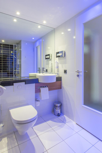 Bathroom 5