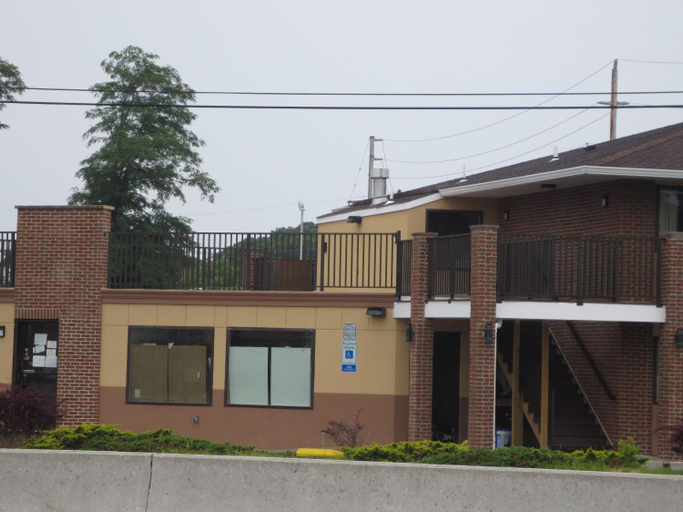 Others 1, Brick Motor Inn, Ocean