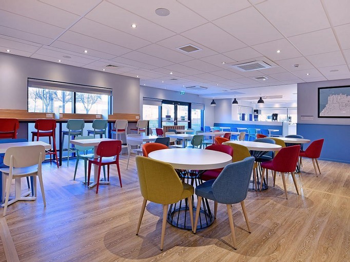 Food & Drinks 3, Travelodge Edinburgh Park, Edinburgh