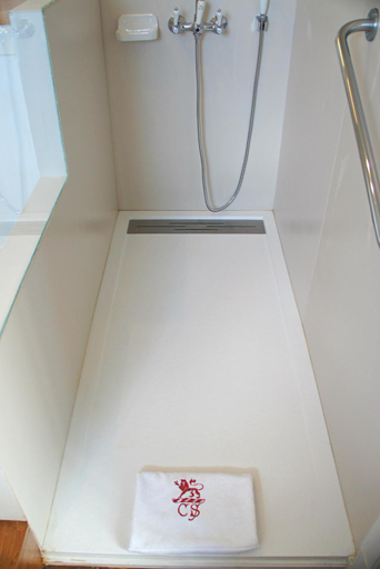 Bathroom 5, Casa de Sezim, Braga