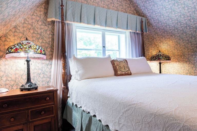 Bedroom 2, Central Park Bed & Breakfast, Jefferson