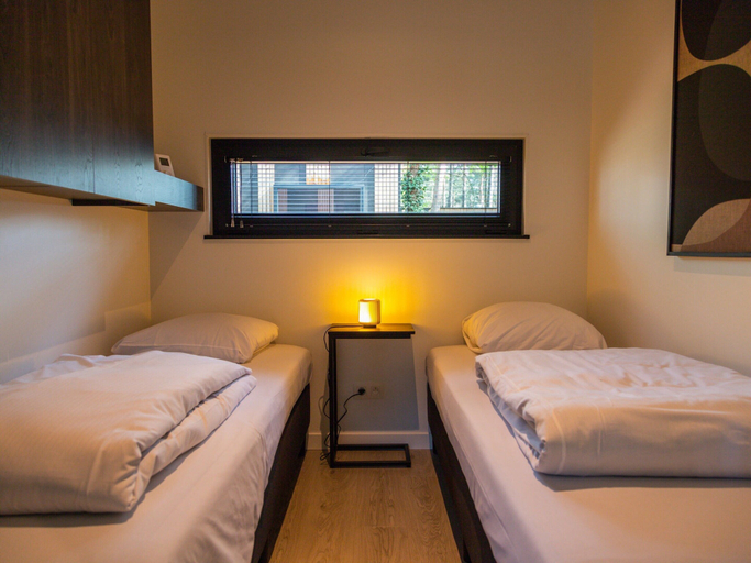 Bedroom 2, Chalet With air Conditioning 16 km From Maastricht, Limburg