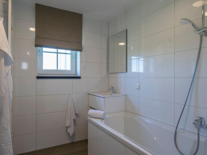 Bathroom, Thatched Villa Surrounded by Nature, Someren