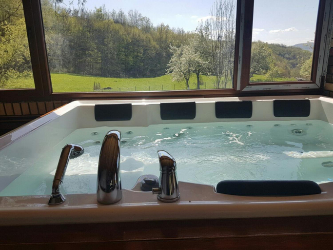 Sport & Beauty 3, Villa Ranch Diamond Sarajevo with Jacuzzi, Sarajevo