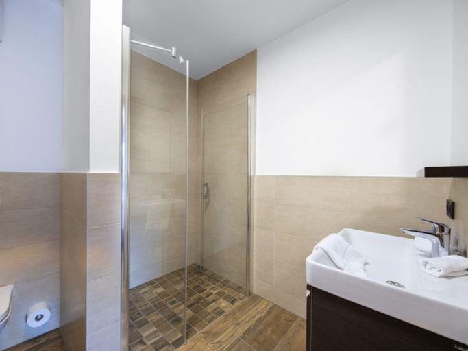 Others 2, Chalet in Neukirchen Near Ski Slope, Zell am See