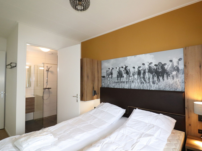 Bedroom 3, Villa in Leons With Sloop Rentals, Littenseradiel